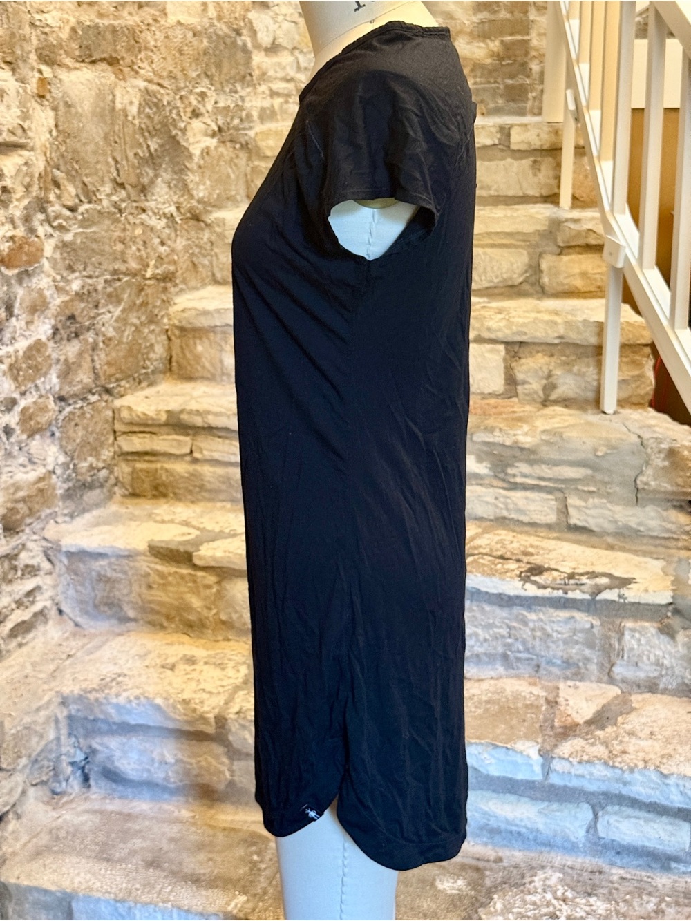 Smartwool Black Short-Sleeve Tshirt/Shift Dress with 87% merino wool- Medium - Picture 3 of 6